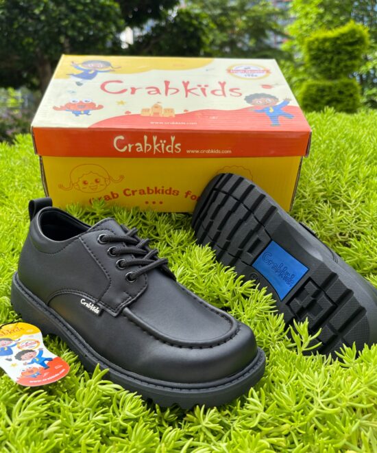Crabkids Unisex Lace-Up School Shoes – Classic Moc Toe Edition